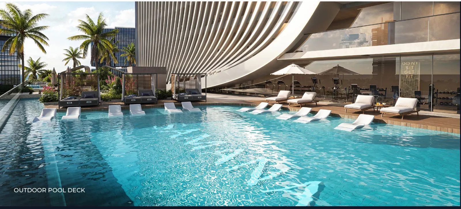 SAMANA Business Hub — the pool deck
